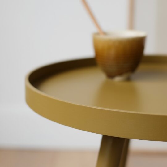 détail table d'appoint