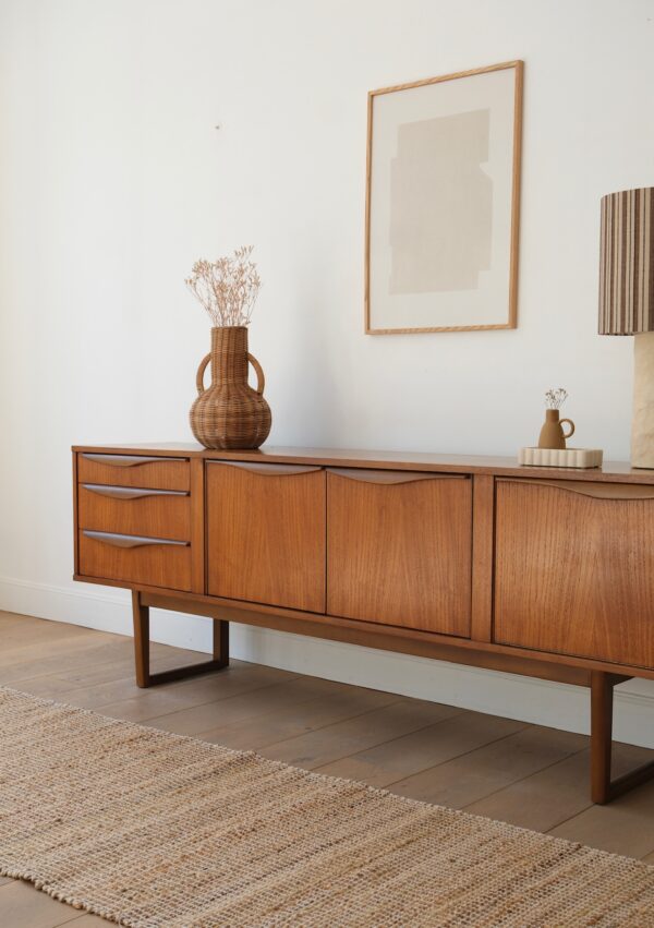 enfilade scandinave vintage pieds traîneaux