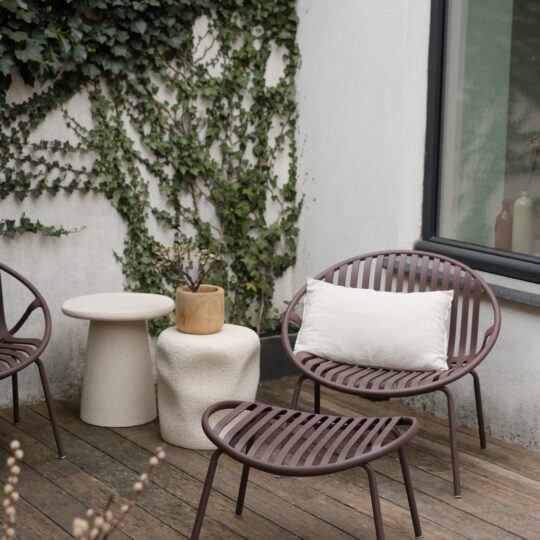 Fauteuil et repose-pieds de jardin – Image 1