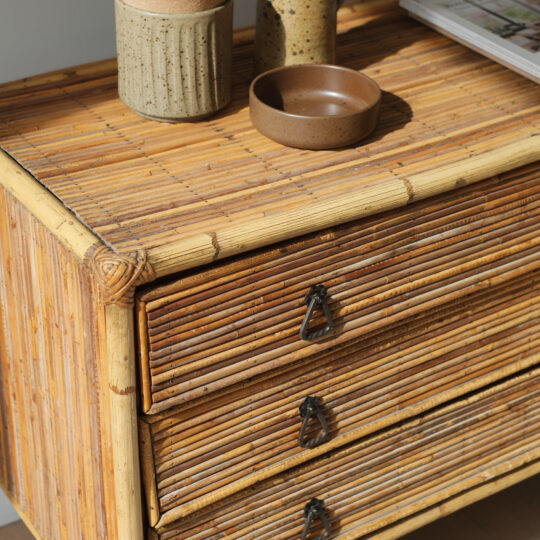 Commode vintage en rotin 3 tiroirs – Image 2