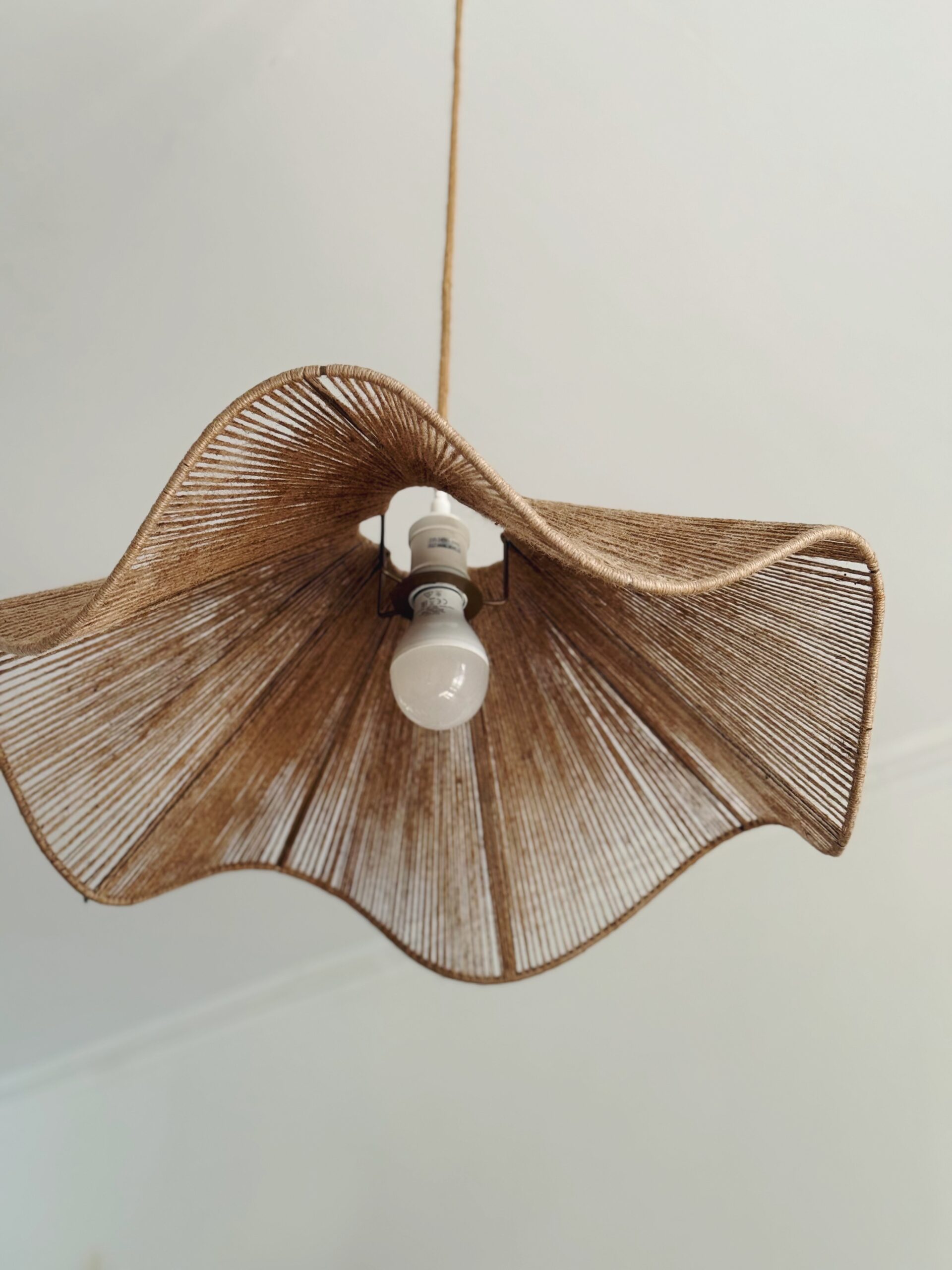 Suspension ondulée en jute - 2 tailles – Image 3