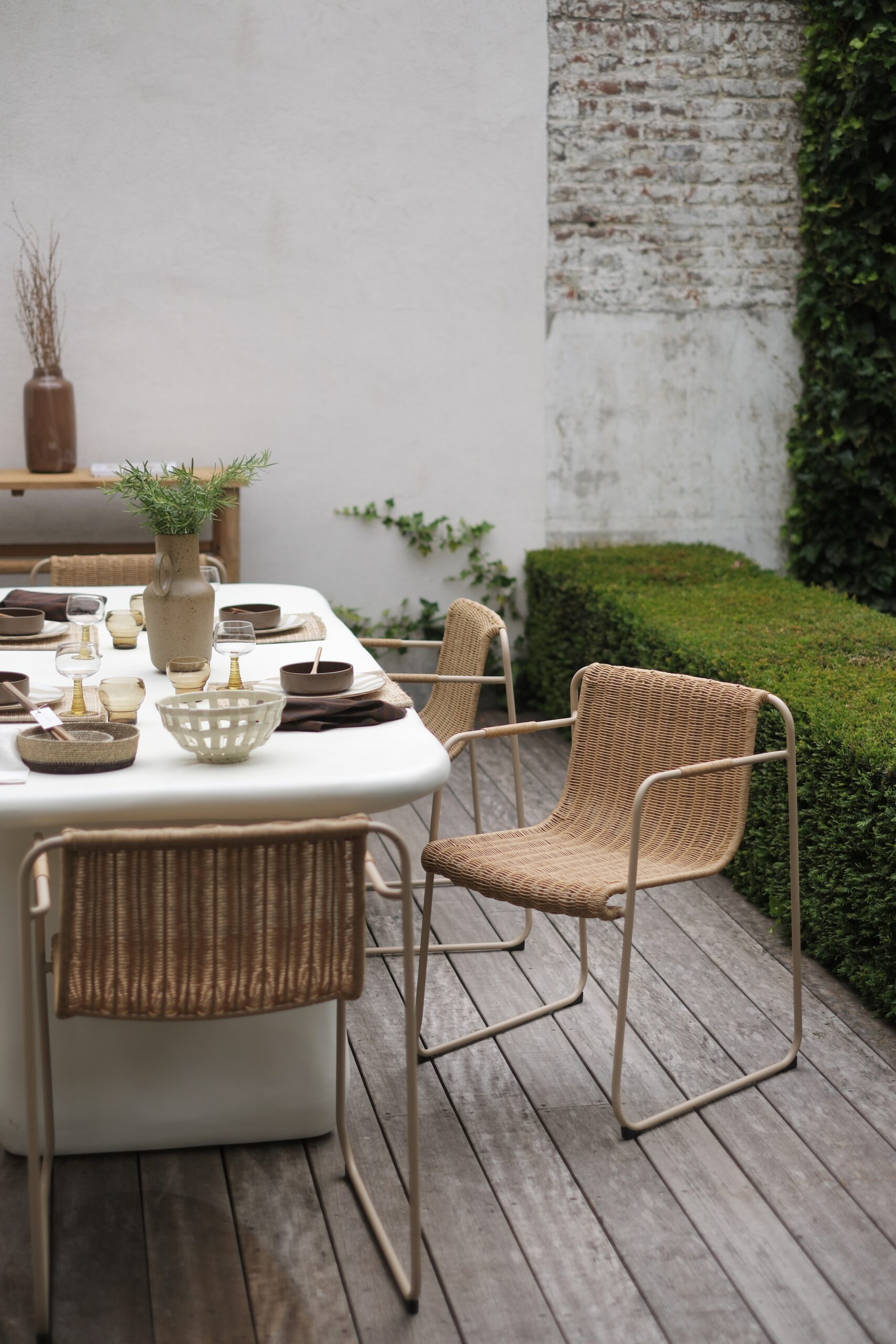 Chaise de jardin en métal assise tressée – Image 5