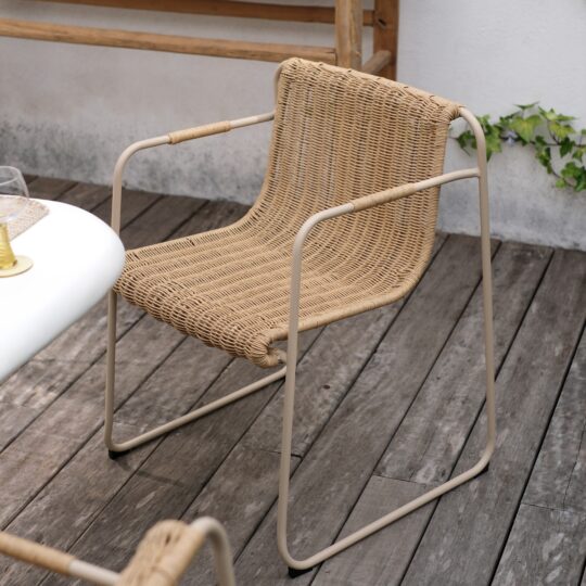 chaise de jardin en métal assise tressée