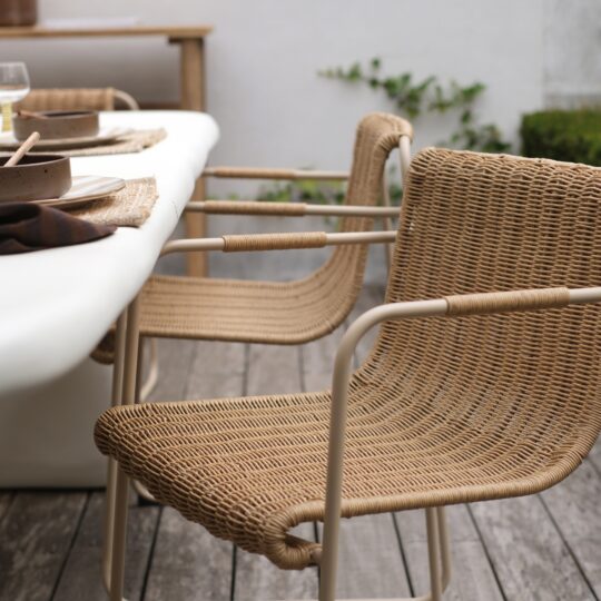 Chaise de jardin en métal assise tressée – Image 2