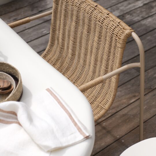 Chaise de jardin en métal assise tressée – Image 4
