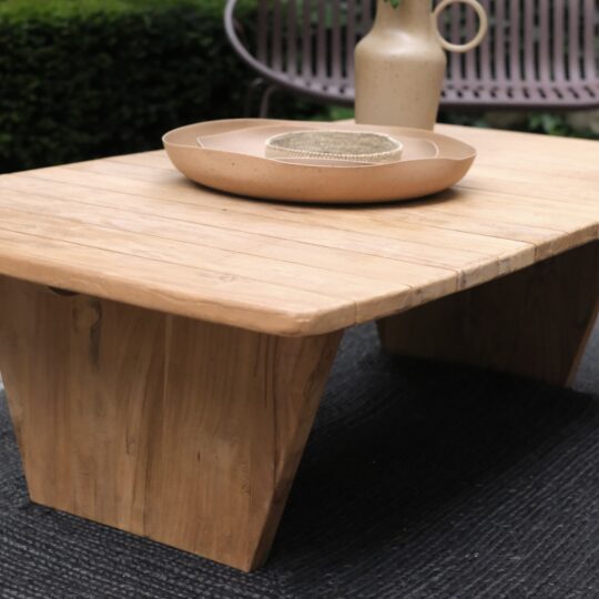 table basse d'extérieur en teck massif