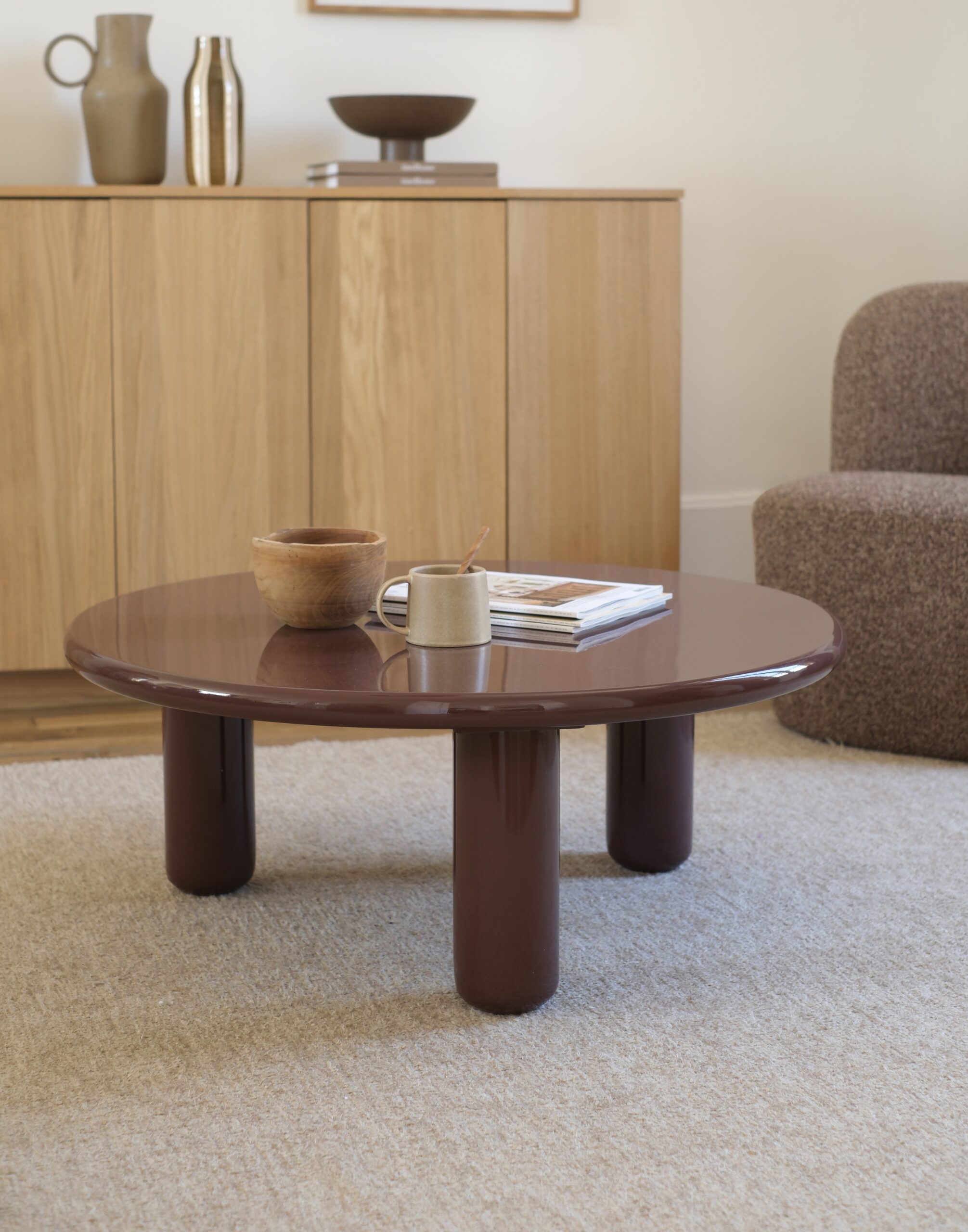 table basse ronde aubergine