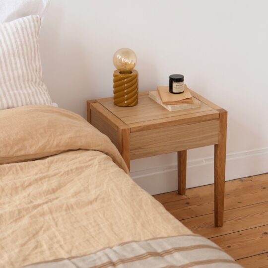 table de chevet en bois