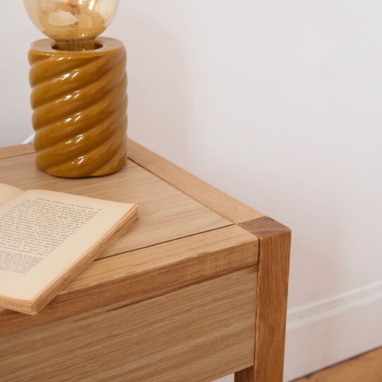 détail table de chevet