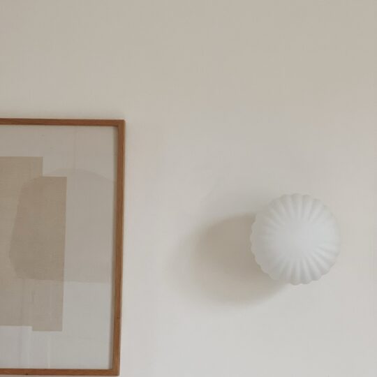 applique murale globe beige
