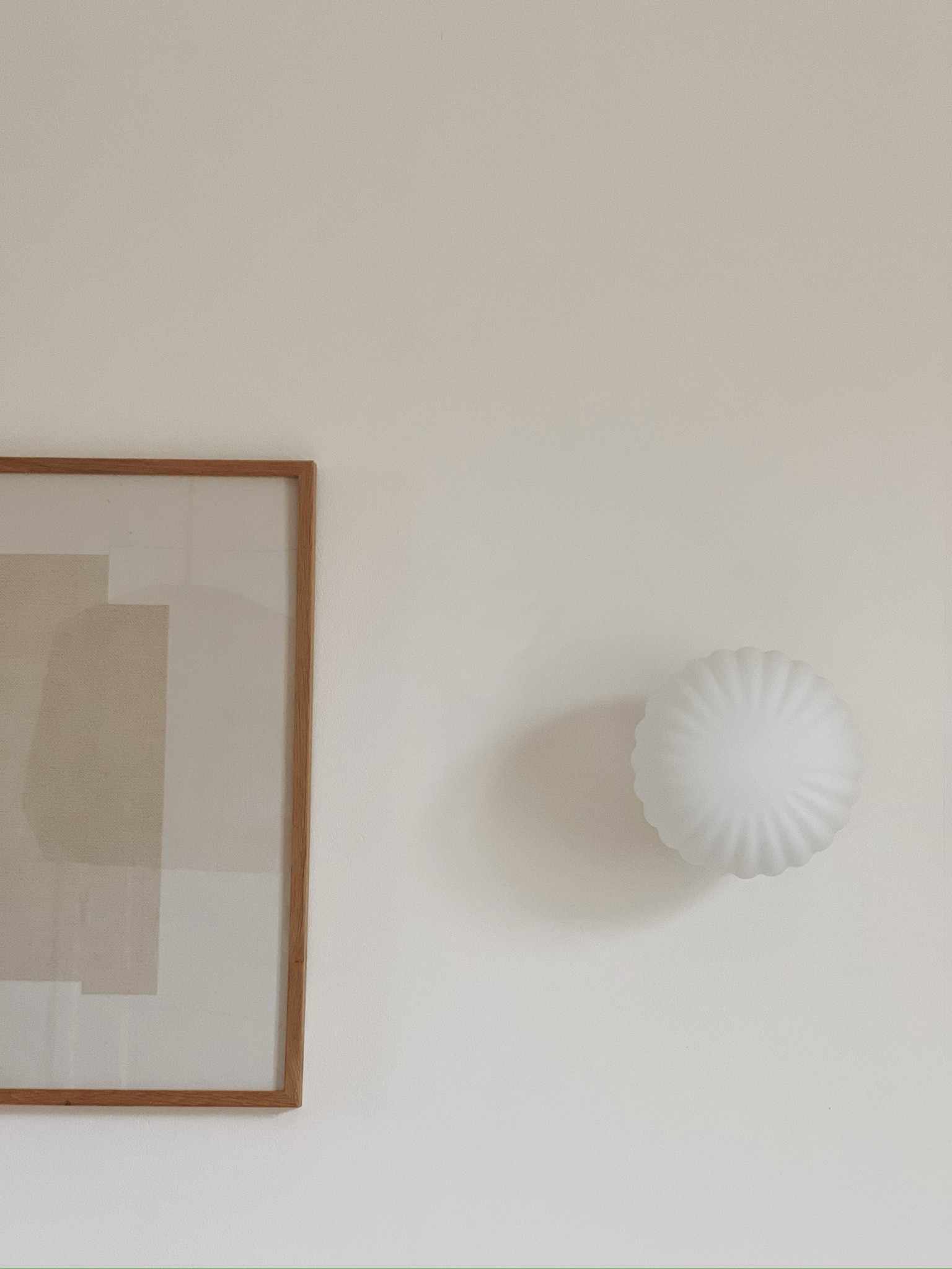applique murale globe beige