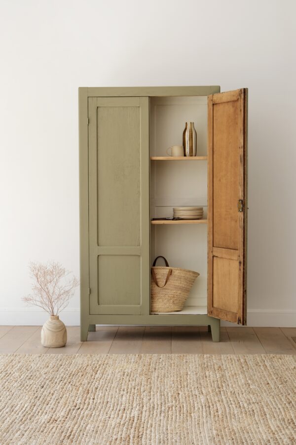 armoire vintage vert sauge