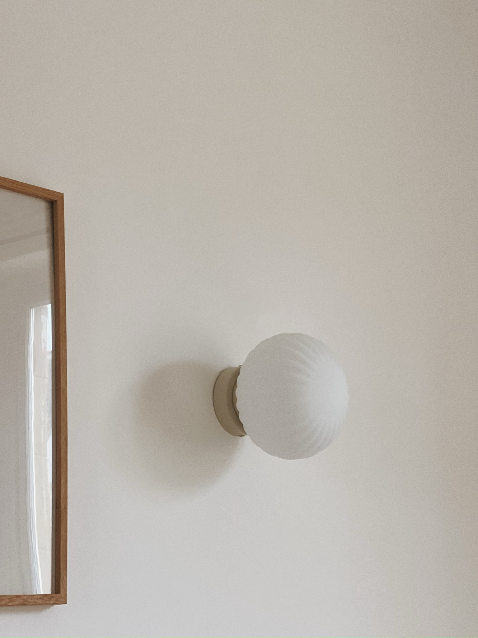 applique murale globe opalin