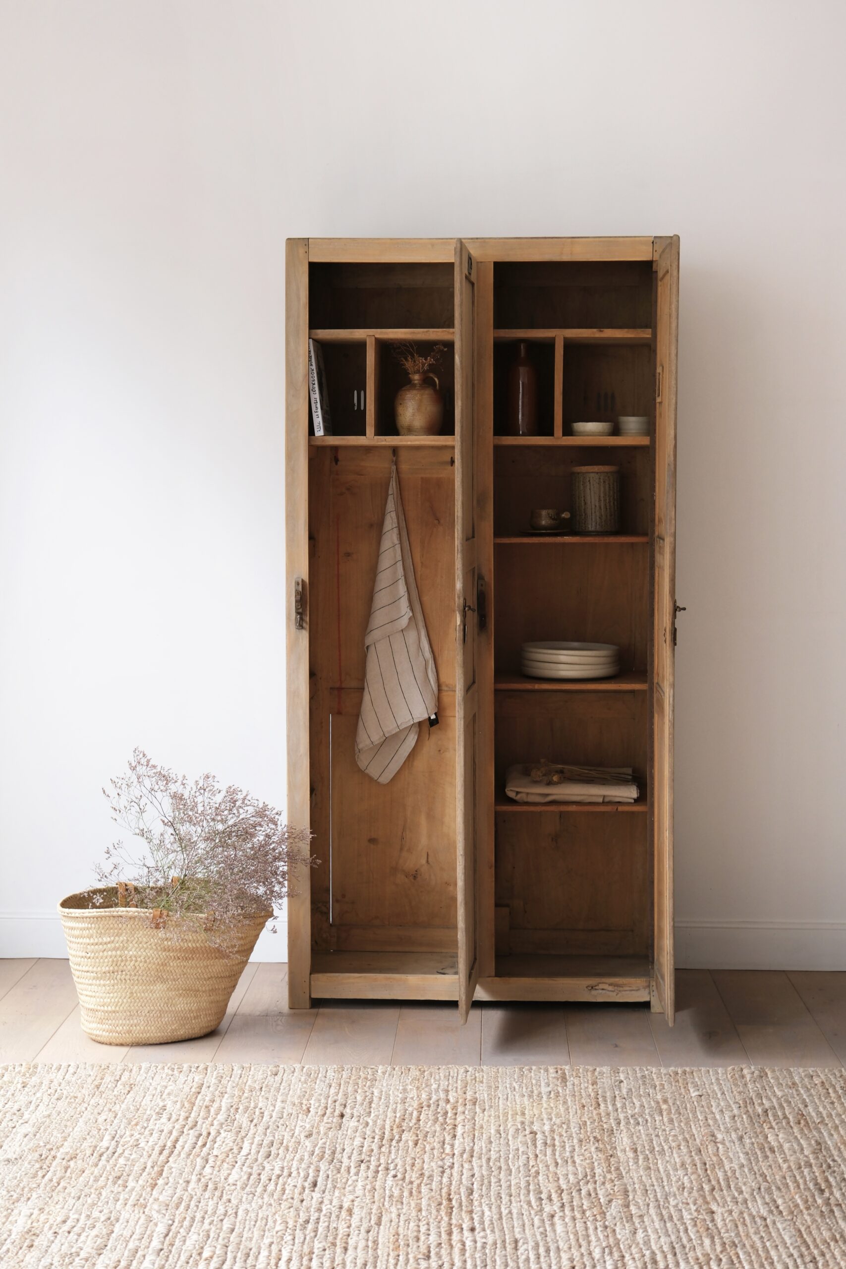 armoire vintage bois