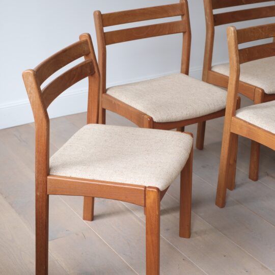 Lot de 6 chaises de salle à manger vintage en teck – Image 4