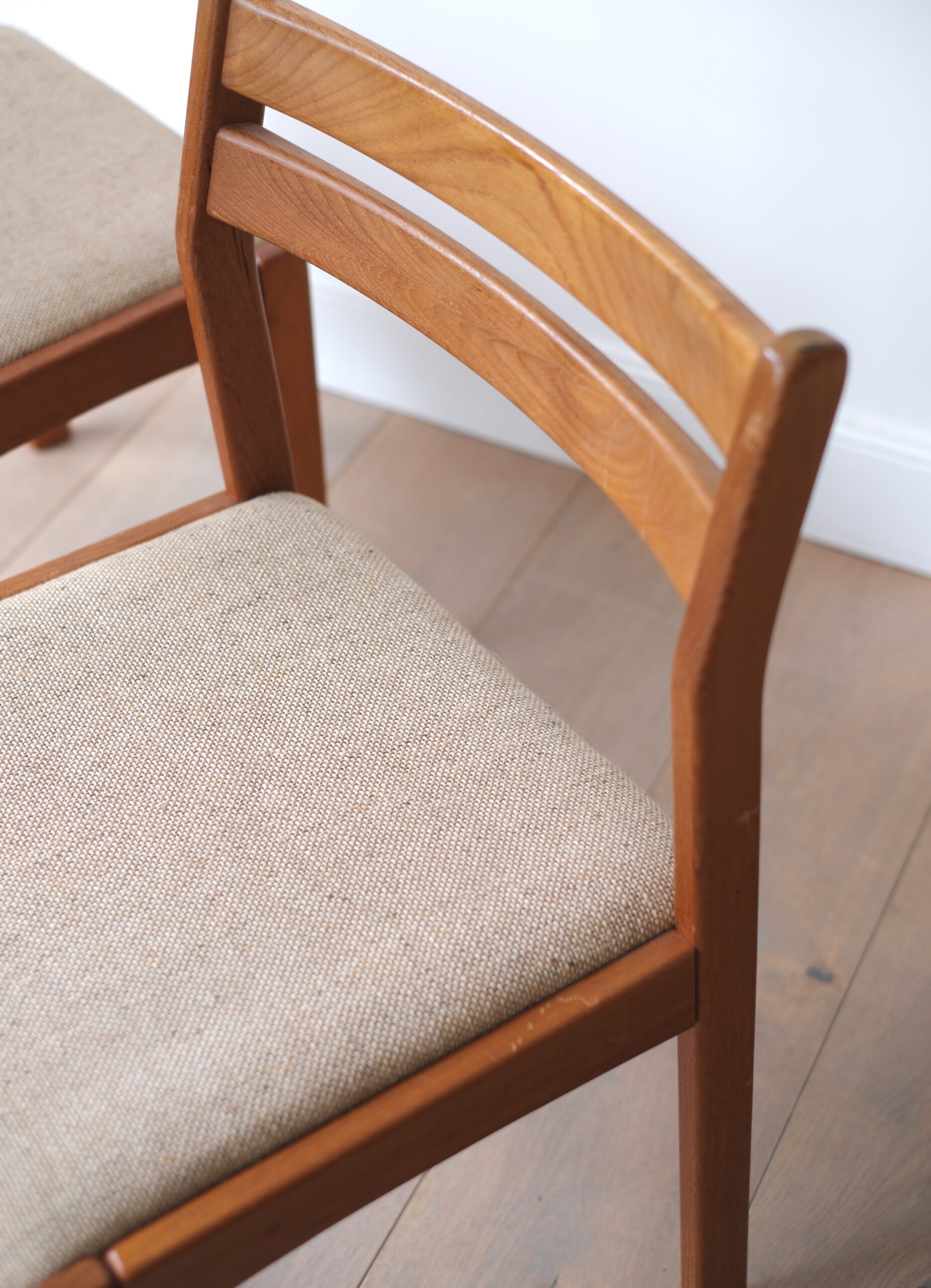 Lot de 6 chaises de salle à manger vintage en teck – Image 7