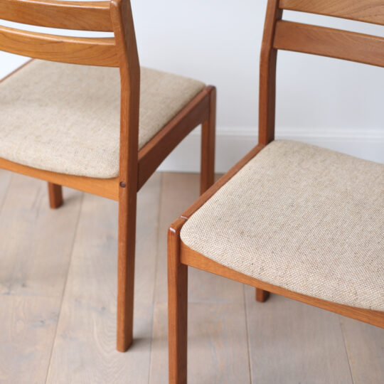 Lot de 6 chaises de salle à manger vintage en teck – Image 3