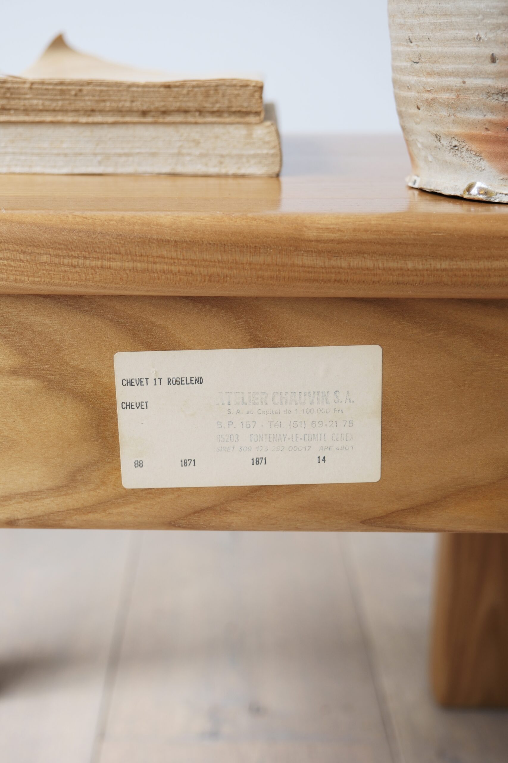 Paire de chevet vintage en orme Atelier Chauvin – Image 6