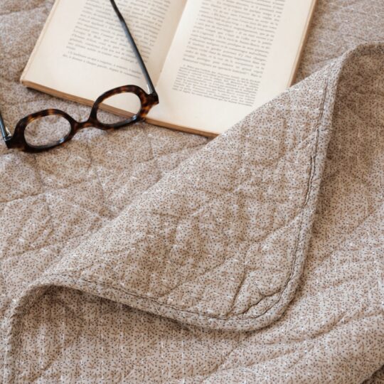 Courtepointe en coton - beige fleurie ou rayée – Image 3