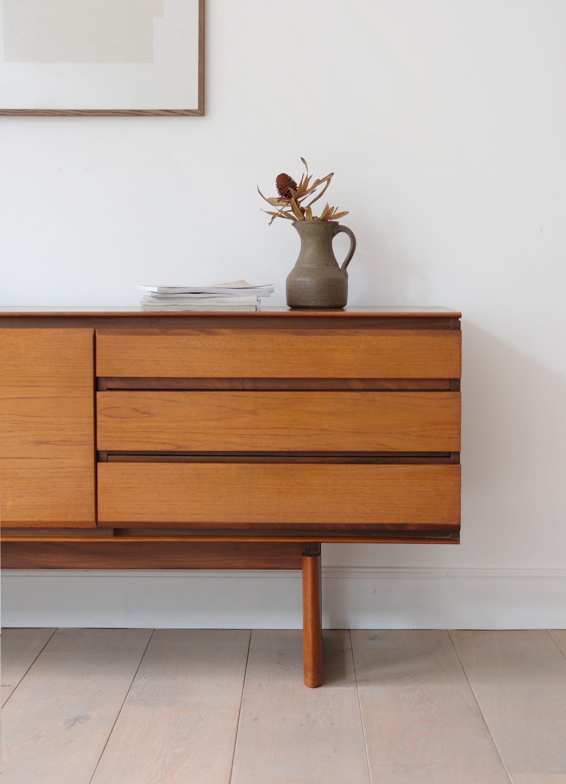 Enfilade vintage en teck White and Newton – Image 4