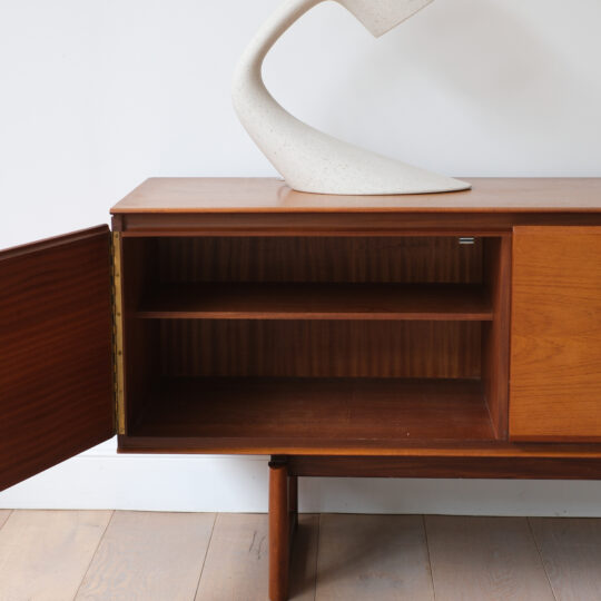 Enfilade vintage en teck White and Newton – Image 5