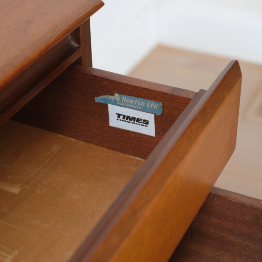 Enfilade vintage en teck White and Newton – Image 7