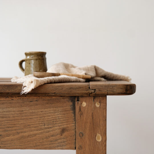 Table de ferme ancienne en bois massif – Image 7