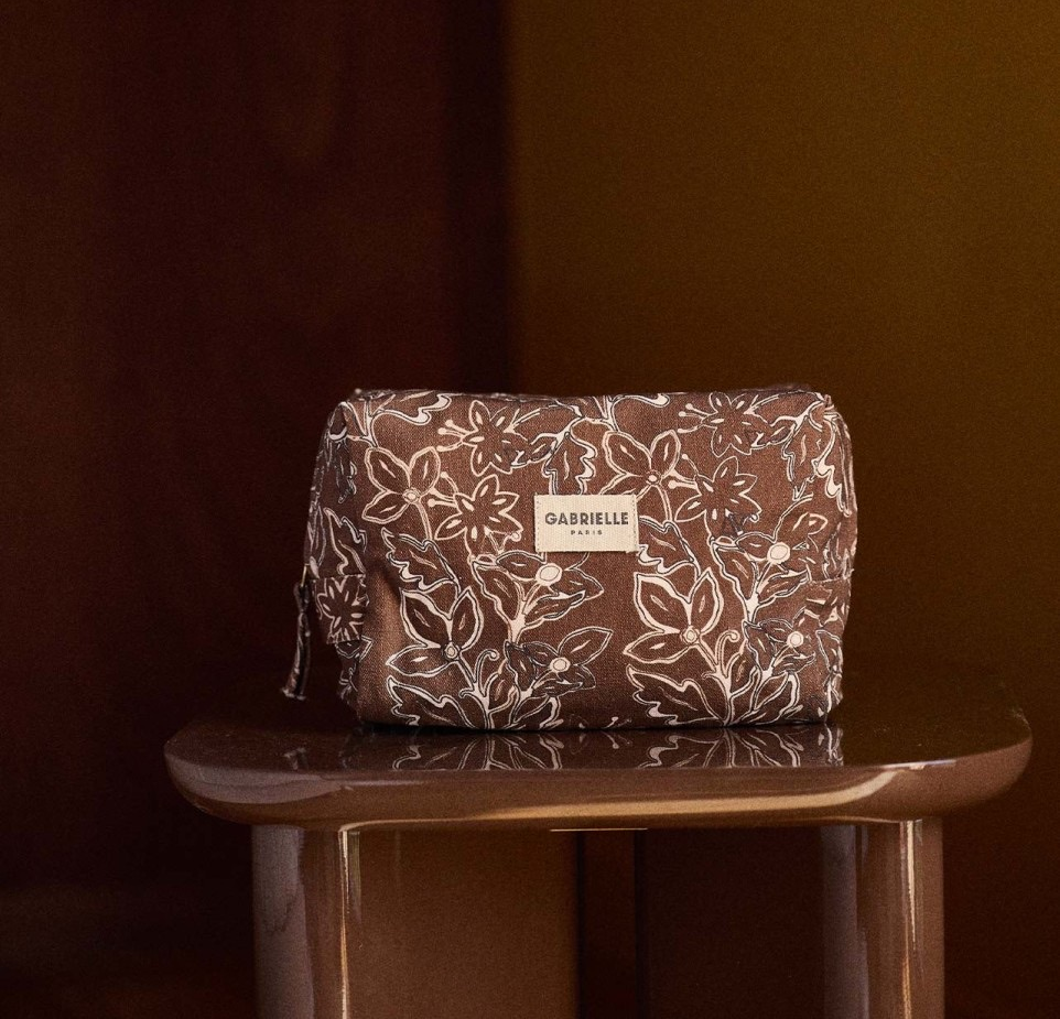 trousse de toilette chantilly