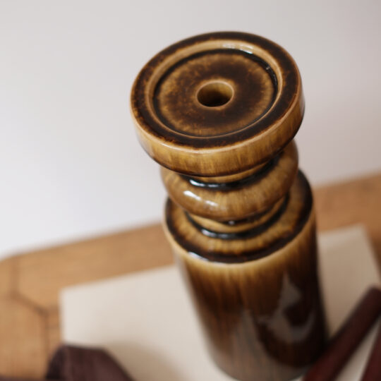 Grand bougeoir marron flammé en céramique – Image 3