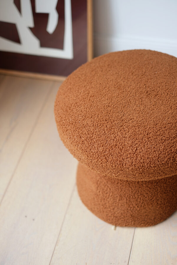 Tabouret champignon tissu bouclé marron