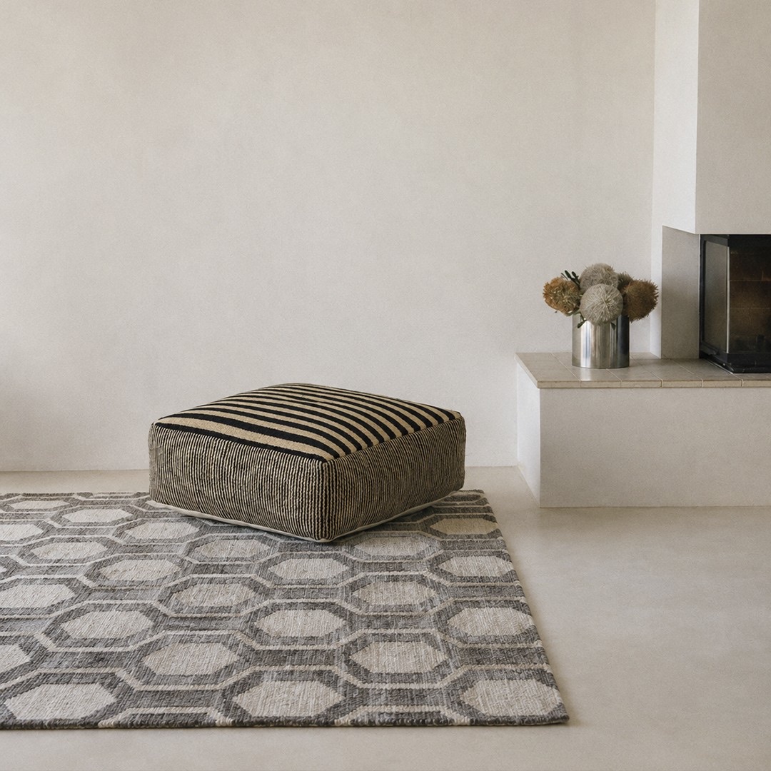 Pouf carré rayé