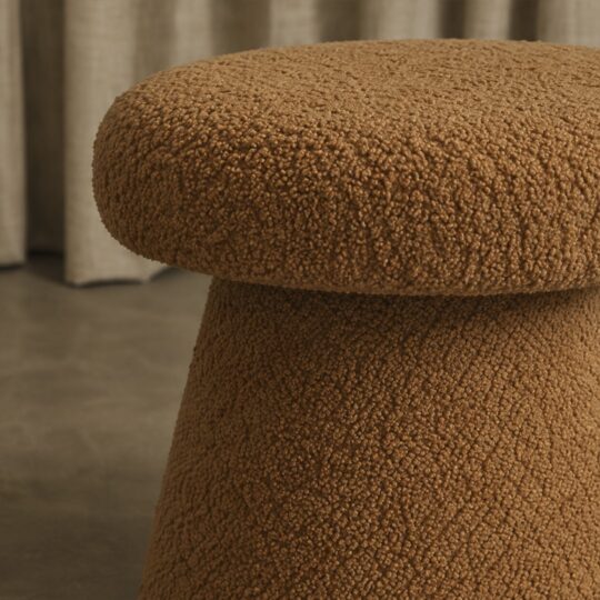 Tabouret champignon tissu bouclé marron – Image 3