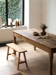 Toujours un vrai bonheur de voir nos pièces chinées avec passion trouver une nouvelle vie chez vous ! Voici les quelques pépi…