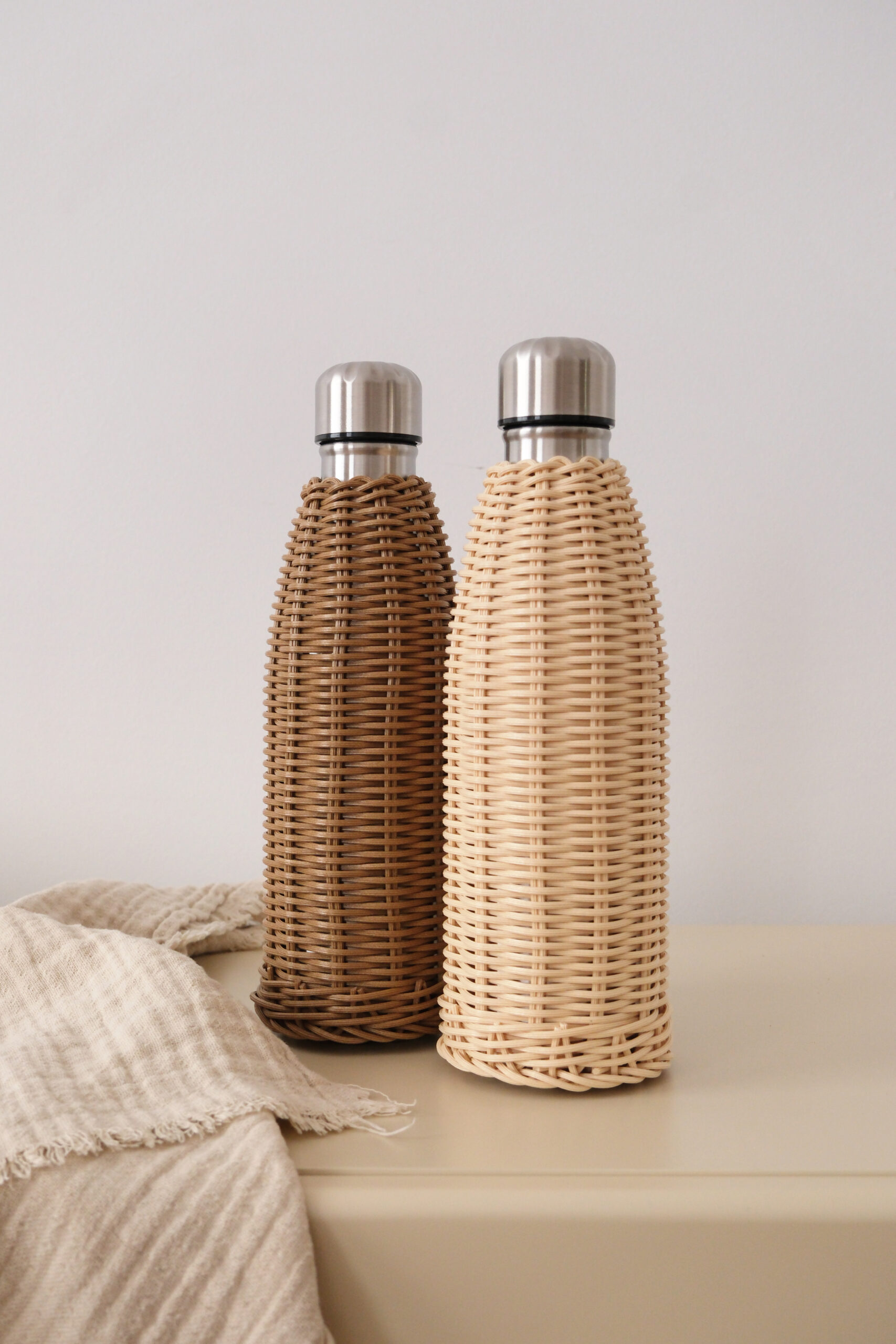 Thermos en rotin 0,5L – Image 2